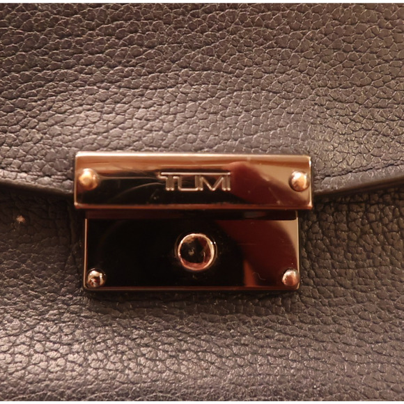 TUMI Phone Holder Wallet w/ Crossbody Strap Navy Leather RFID Gun Metal Hardware - Picture 8 of 12